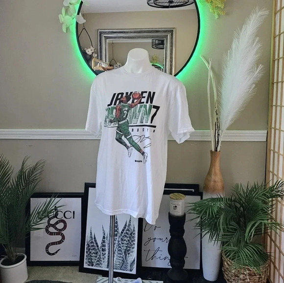 Boston Celtics NBA Basketball Fan Gear - Picture 5 of 7